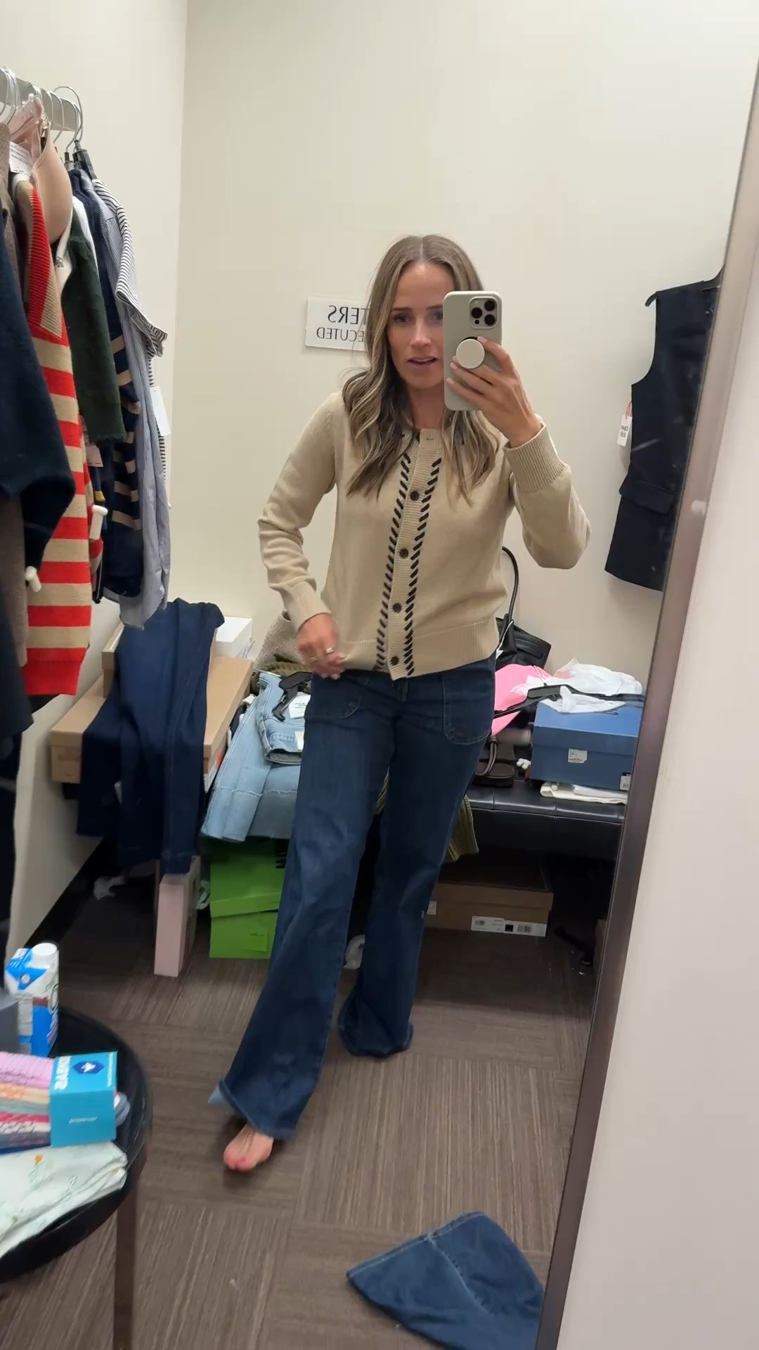 Love the details on this cardigan!! 