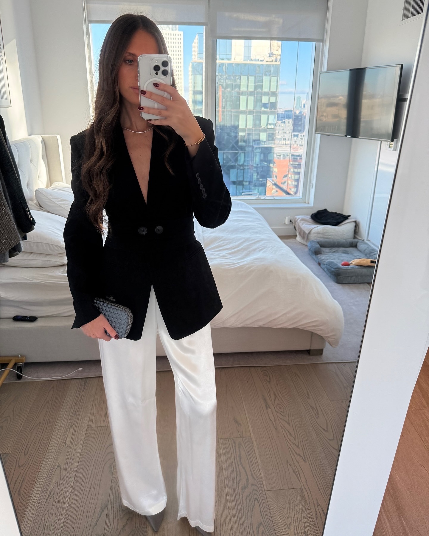 saturday night inspo 🤍🖤

#LTKMostLoved #LTKU #LTKStyleTip