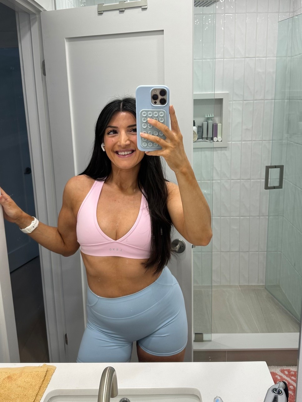 new LSKD bra🌸💗 love the colour!! wearing a size small here :)

#LTKfitness #LTKcanada #LTKstyletip