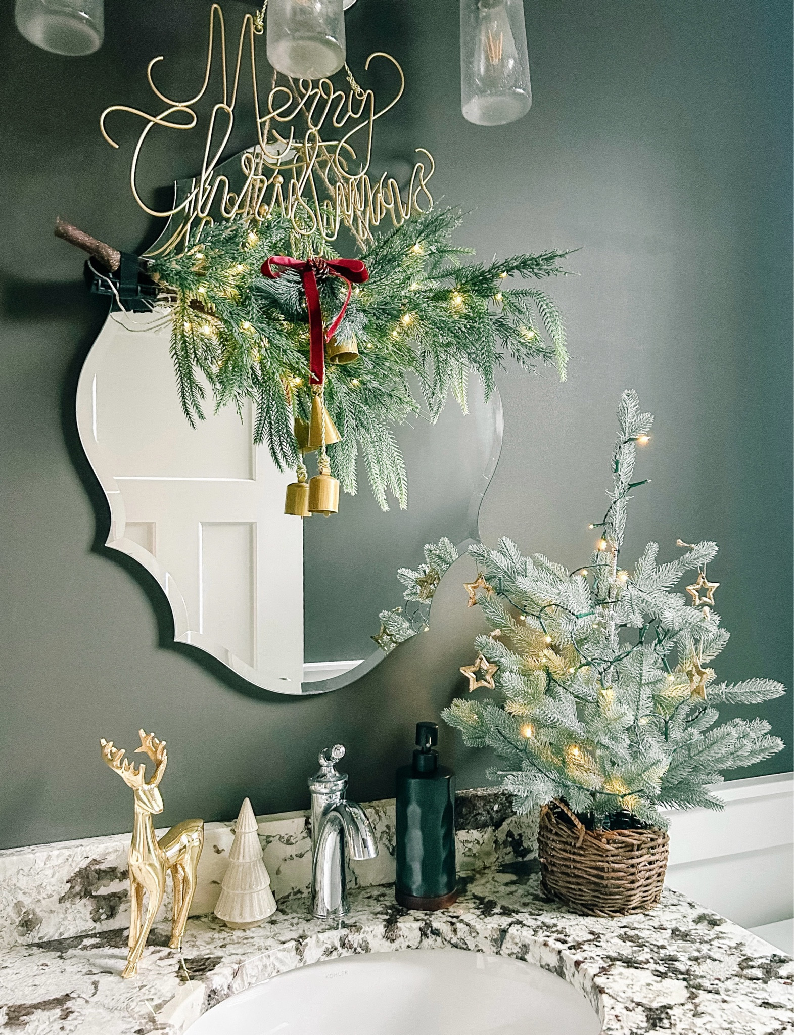 Holiday Decor!

#LTKHome #LTKHoliday #LTKSeasonal