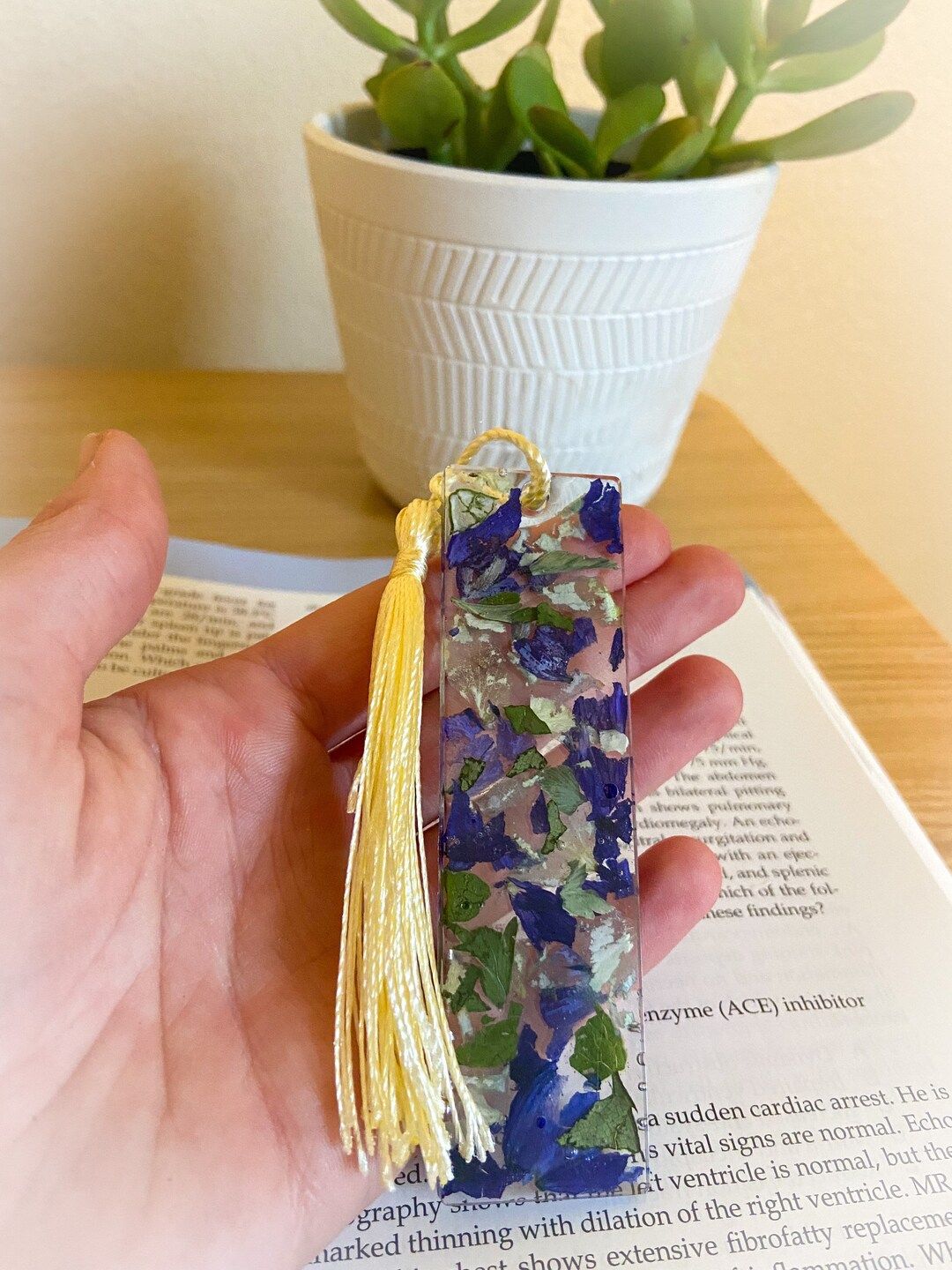 Funeral Flower Keepsake Bookmark Memorial Service Keepsake, Memorial Flower Petal Resin Bookmark ... | Etsy (US)