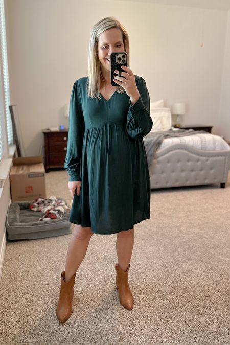 I missed Target Tuesday yesterday, so let’s do a Target Wednesday!! I’m wearing a size small at 24 weeks pregnant!!

Maternity, fall outfits, fall dress, Target, Target style, Knox rose, work outfit, teacher outfit

#LTKworkwear #LTKbump #LTKFind