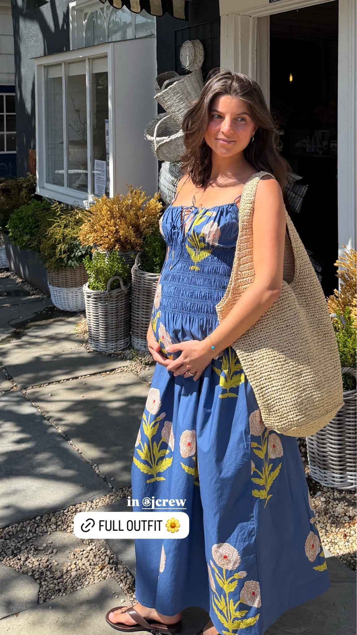 [6/12/26] this dress is on sale in select colors for 50% off, so perfect for the bump - I’m wearing small petite at 27 weeks pregnant 

@jcrew #jcrewpartner

#LTKSaleAlert #LTKPetite #LTKBump
