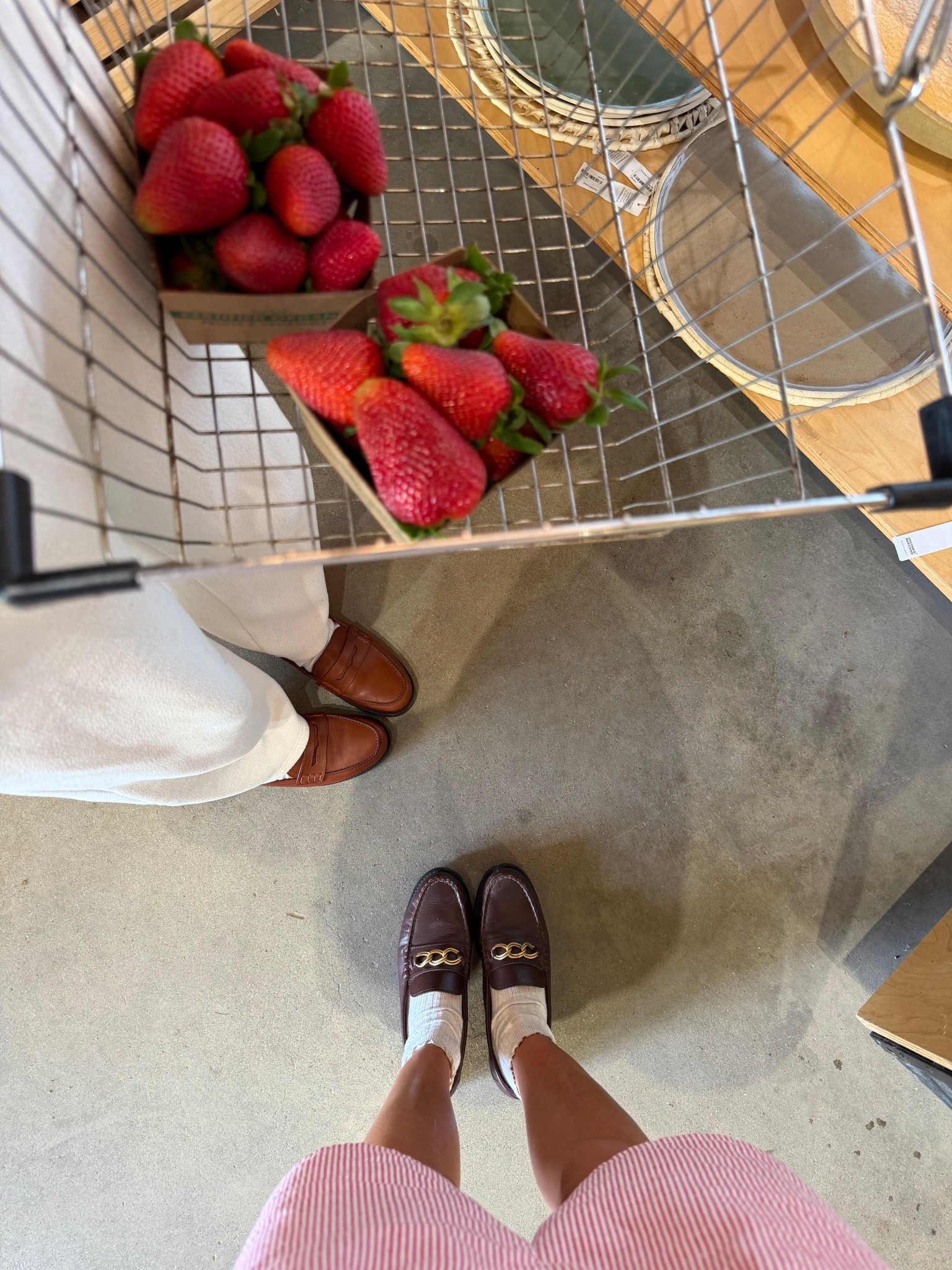 Strolling the market in my fave spring shoes!💌🧺

#LTKgrwm #LTKootd #LTKdayinmylife