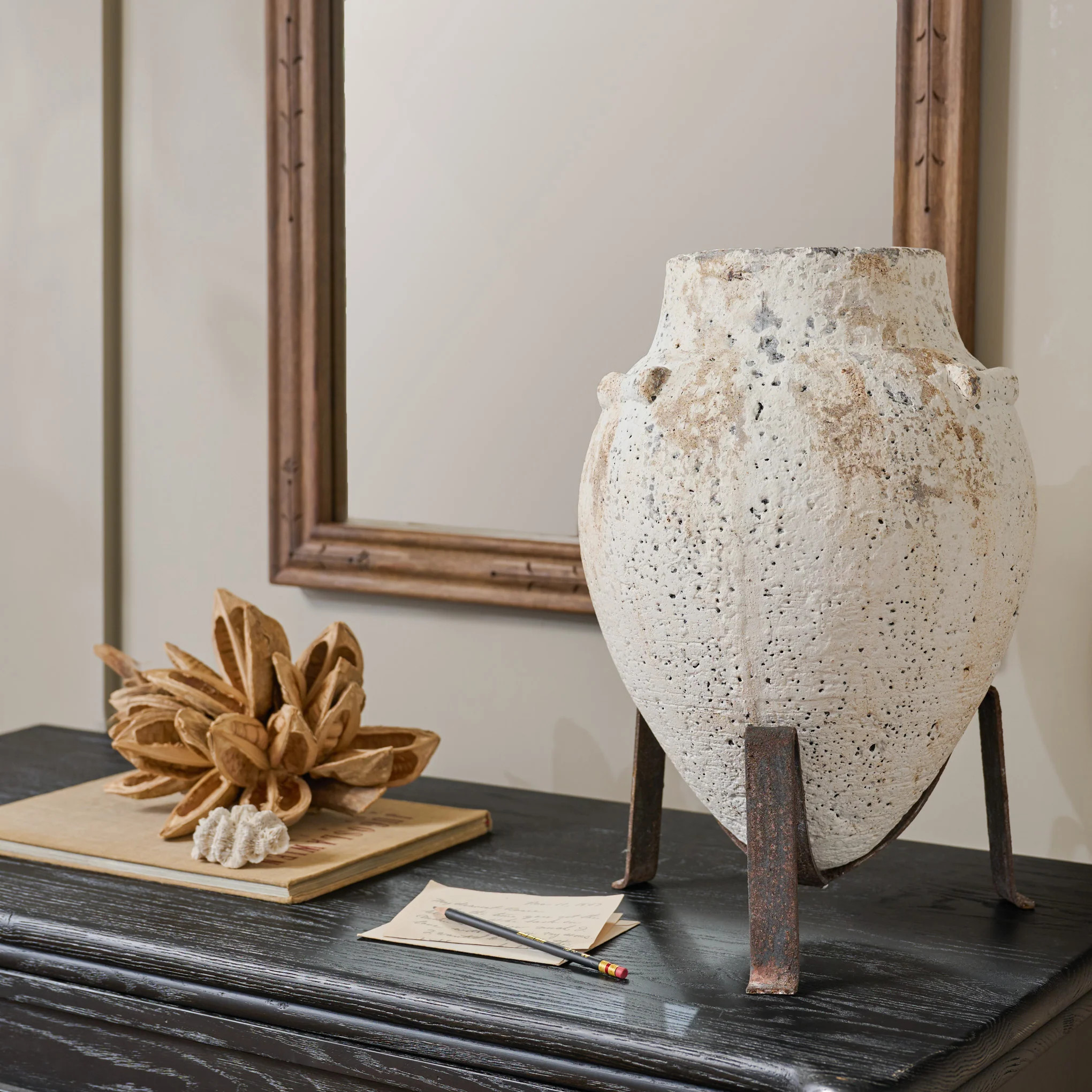 Rustic Cortona Vase on Stand | Magnolia