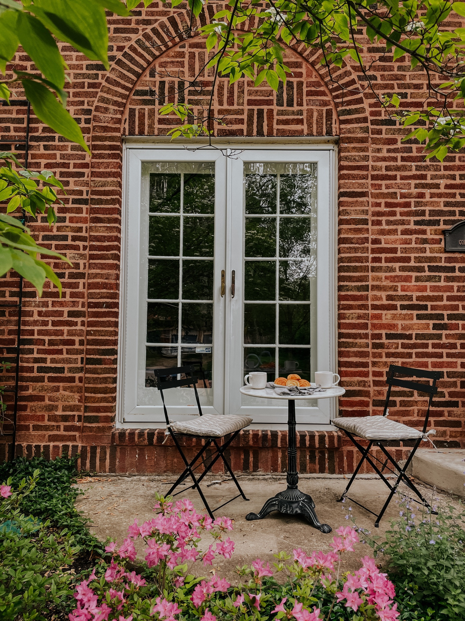 our bistro set details!