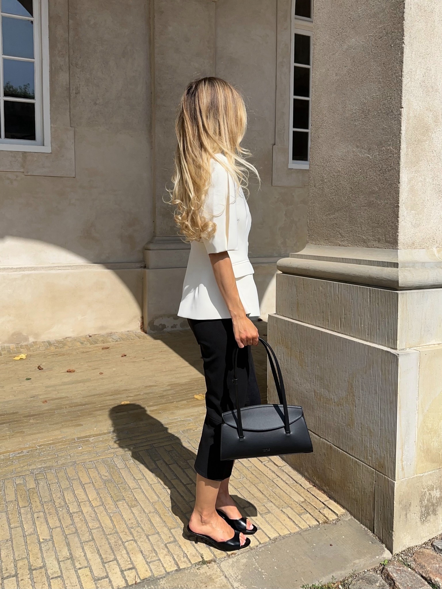 Classy style, minimal scandi look, fall fashion, autumn outfits, capri pants

#LTKSeasonal #LTKStyleTip #LTKFallSale