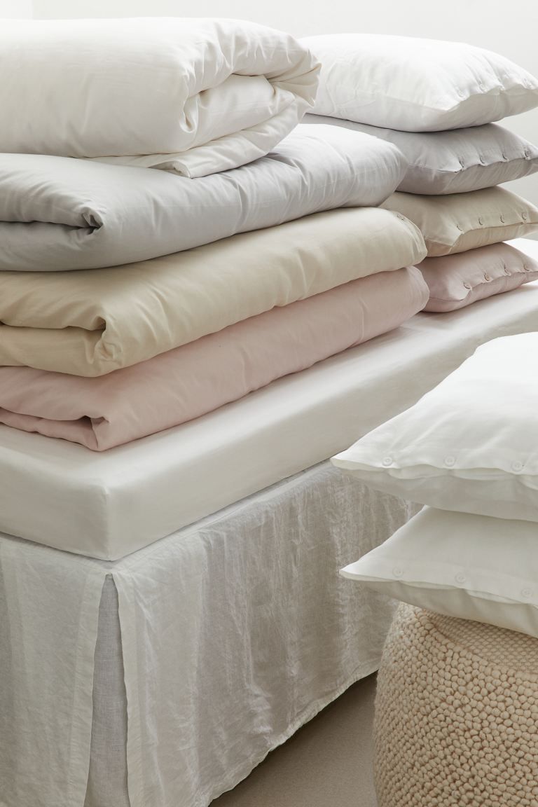 Conscious choiceSingle duvet cover set in smooth sateen made from a lyocell and cotton blend with... | H&M (UK, MY, IN, SG, PH, TW, HK)