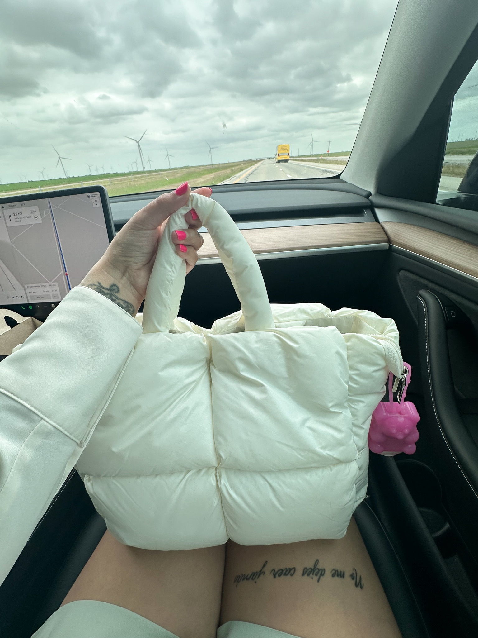 Amazon bag perfect for little road trips 🤍

#LTKSeasonal #LTKstyletip