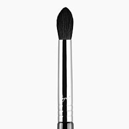 E45 Small Tapered Blending Brush - Black/Chrome | Sigma Beauty