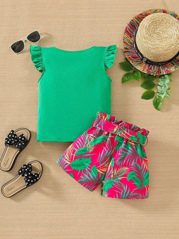 SHEIN Young Girl Summer Vacation Solid Color Short Sleeve Top And Tropical Print Shorts Outfit | SHEIN