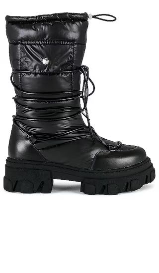 Mountain Boot in Black | Revolve Clothing (Global)