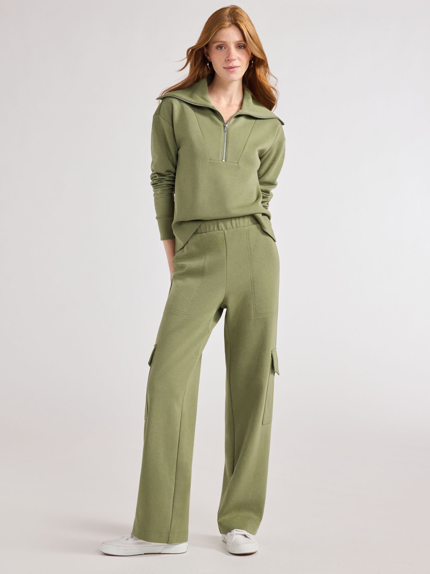 Free Assembly Women's Wide Leg Knit Cargo Pants, 30” Inseam, Sizes XS-XXL | Walmart (US)