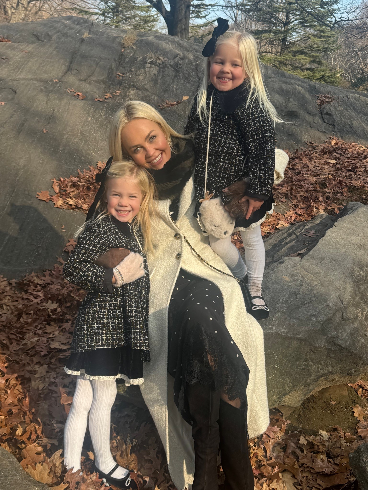 Classsic and chic, black and white winter look, sale alert, winter picks 

#LTKSaleAlert #LTKSeasonal #LTKootd