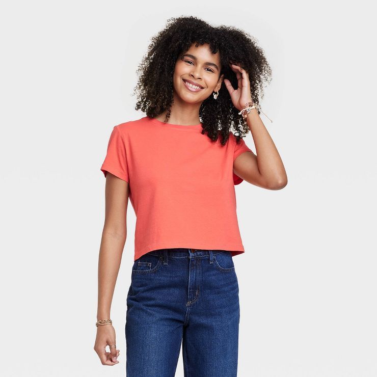 Women's Short Sleeve Shrunken T-Shirt - Universal Thread™ | Target