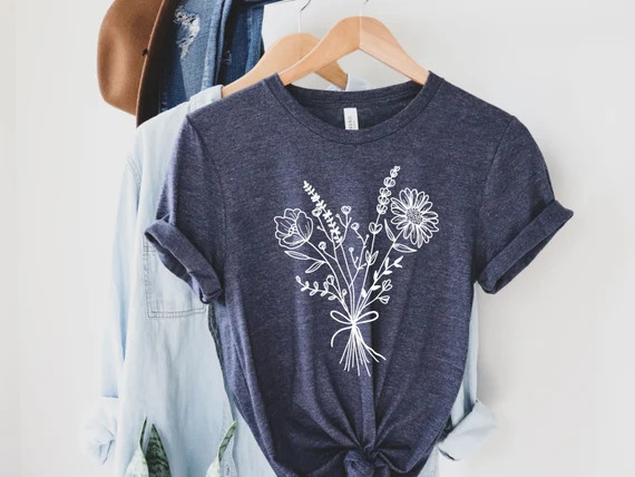 Floral Bouquet  Flower Shirt  Plant Mom Shirt  Floral Shirt | Etsy | Etsy (US)