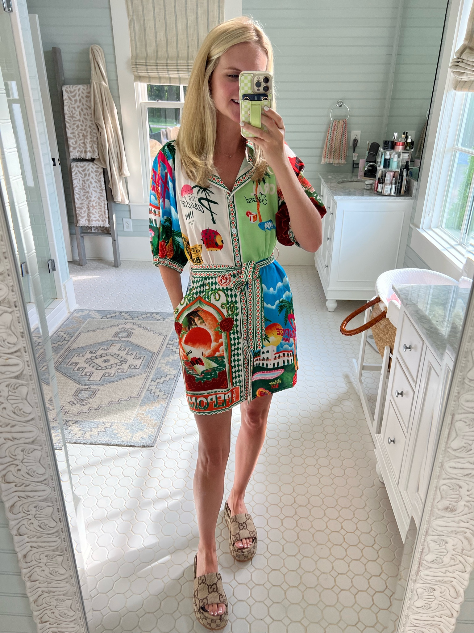 I’m love with this fun print mini dress!


#LTKSummerSales 

#LTKShoeCrush #LTKStyleTip