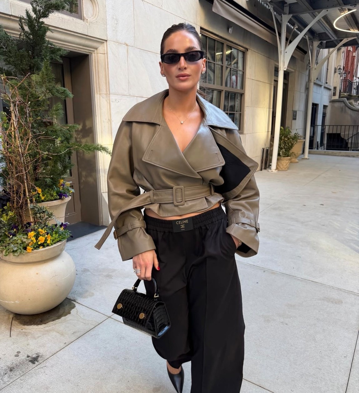 NYC this week and heading to the Knicks game 🖤🏀 

#LTKTravel #LTKootd