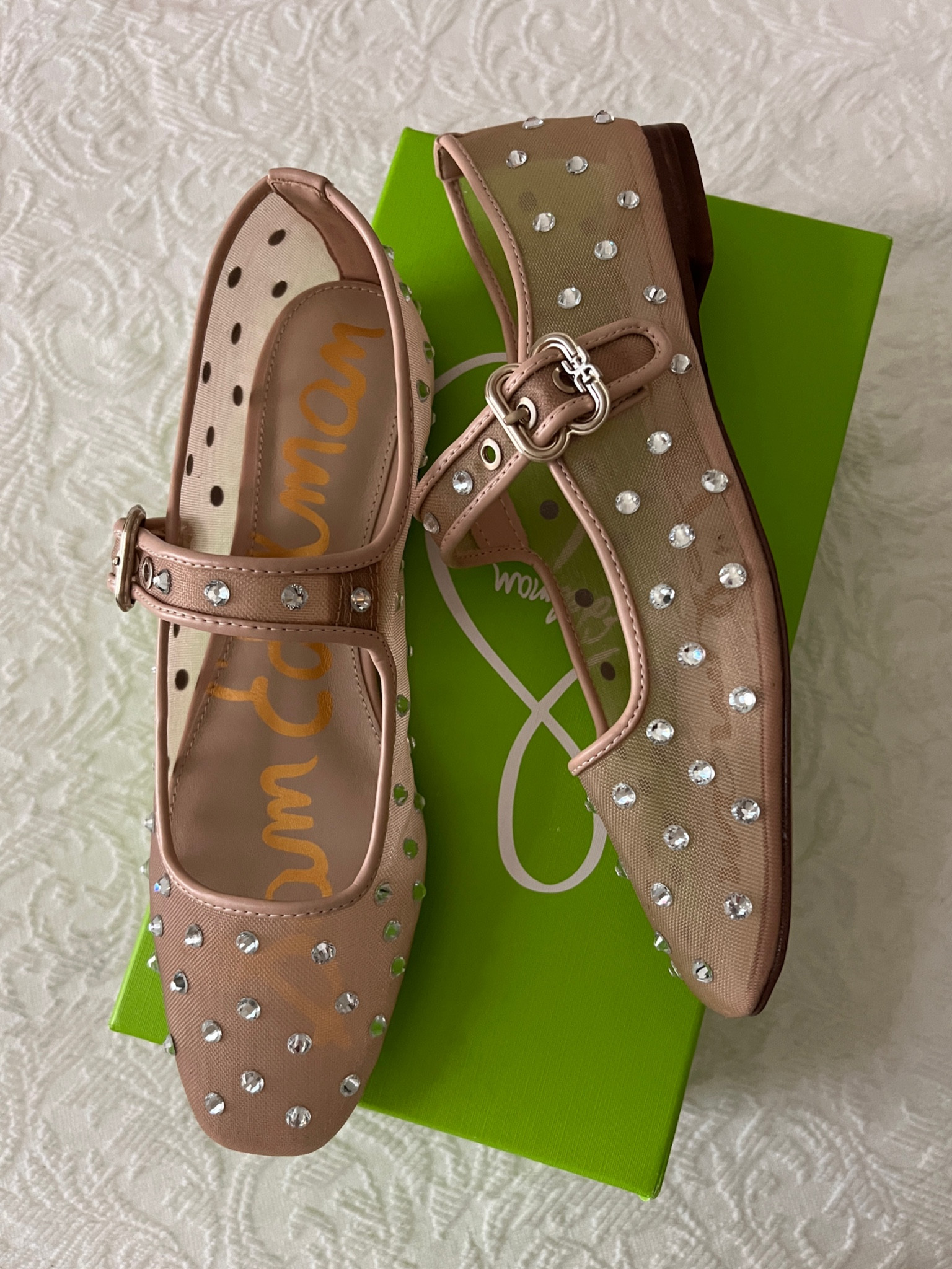 The most gorgeous ballet flats! 

#LTKShoeCrush