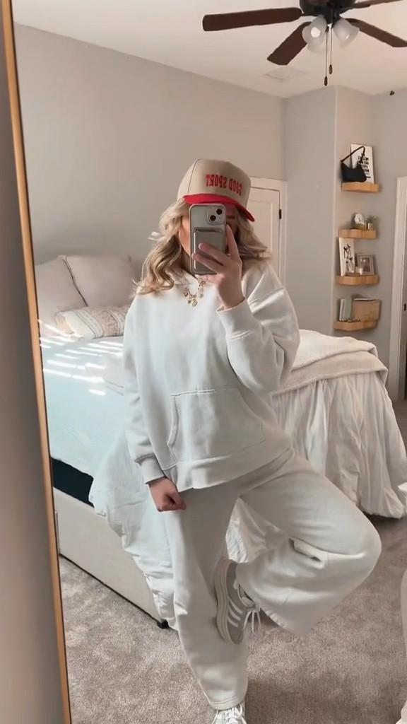 Sweat seats and trucker hats >> 

#LTKStyleTip #LTKBeauty #LTKGiftGuide