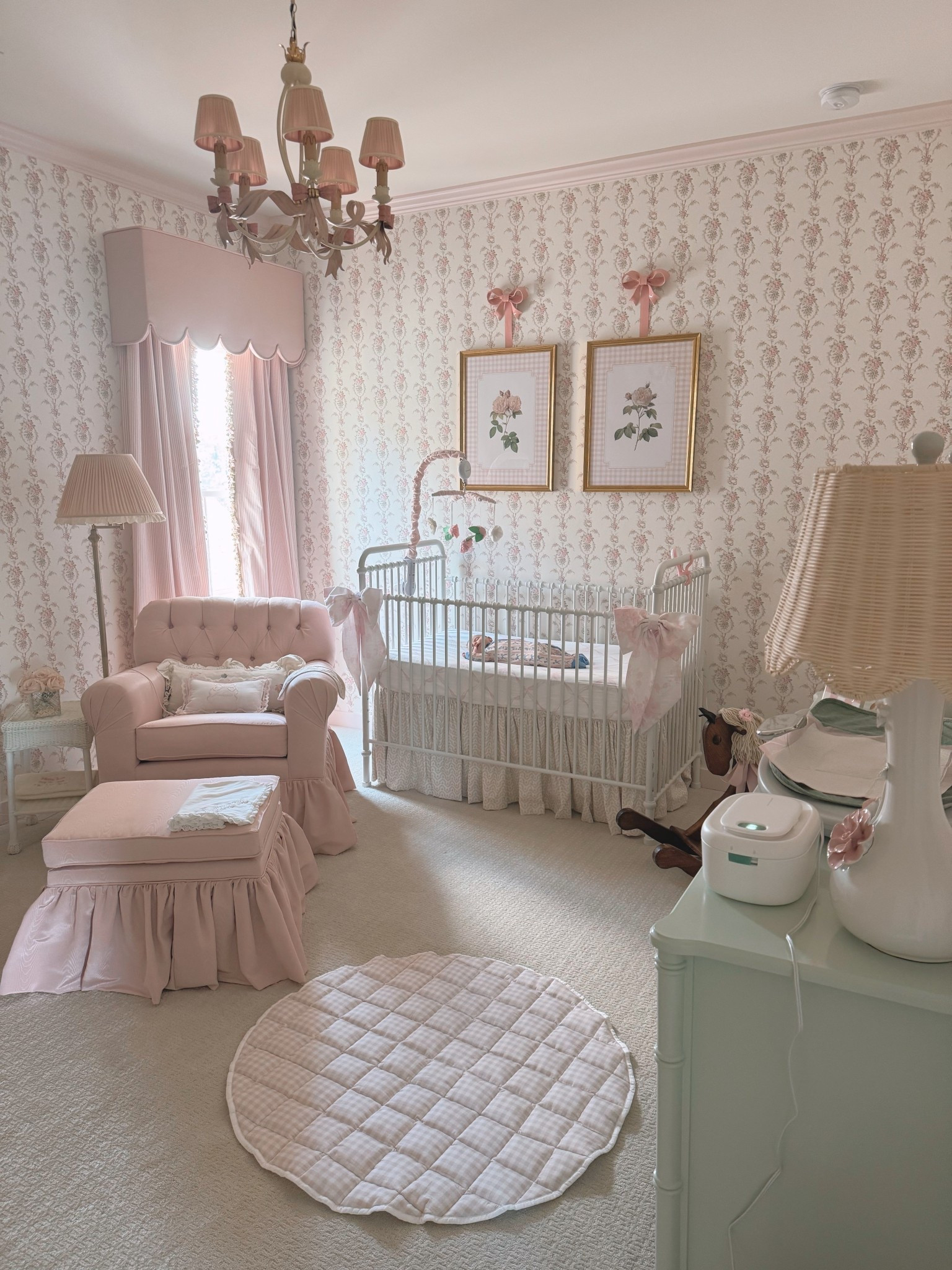 Juliana’s nursery tour! 🫶🏻🎀

#LTKHome #LTKBaby #LTKFamily