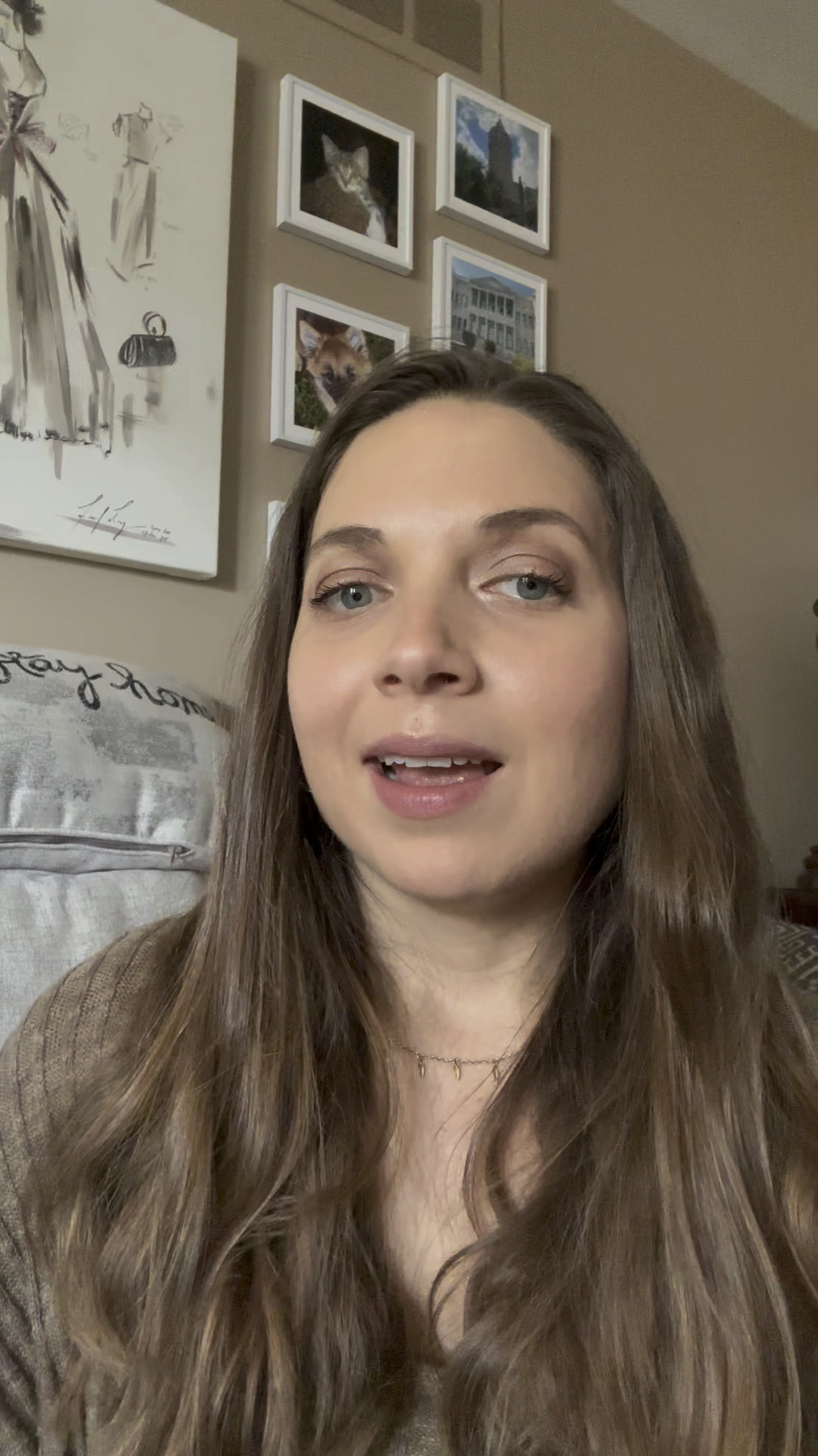 Toups and Co @toupsandcoorganics liquid foundation is more than just makeup, it’s skincare in a bottle. It uses natural ingredients like aloe Vera, herb extracts and shea butter to create a healthier complexion. #ad

Products used 
•liquid foundation in sea oats 
•cream luminizer in rose gold
•cream cheek tint in blush
•natural eye shadow in iced mocha 

#LTKBeauty