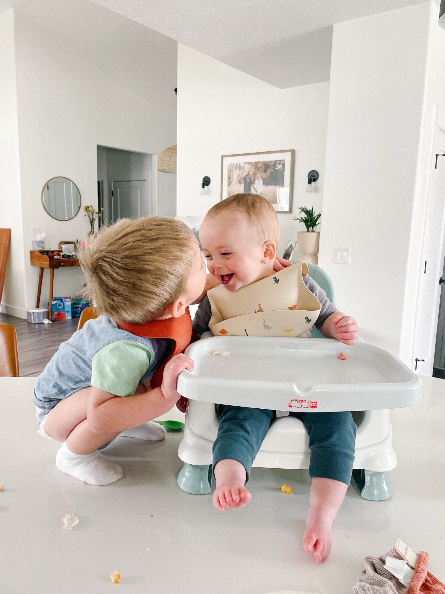 These bibs catch your food so you aren’t left with stained baby clothes. Dishwasher safe too! My FAV  

#LTKbaby #LTKbump #LTKFind