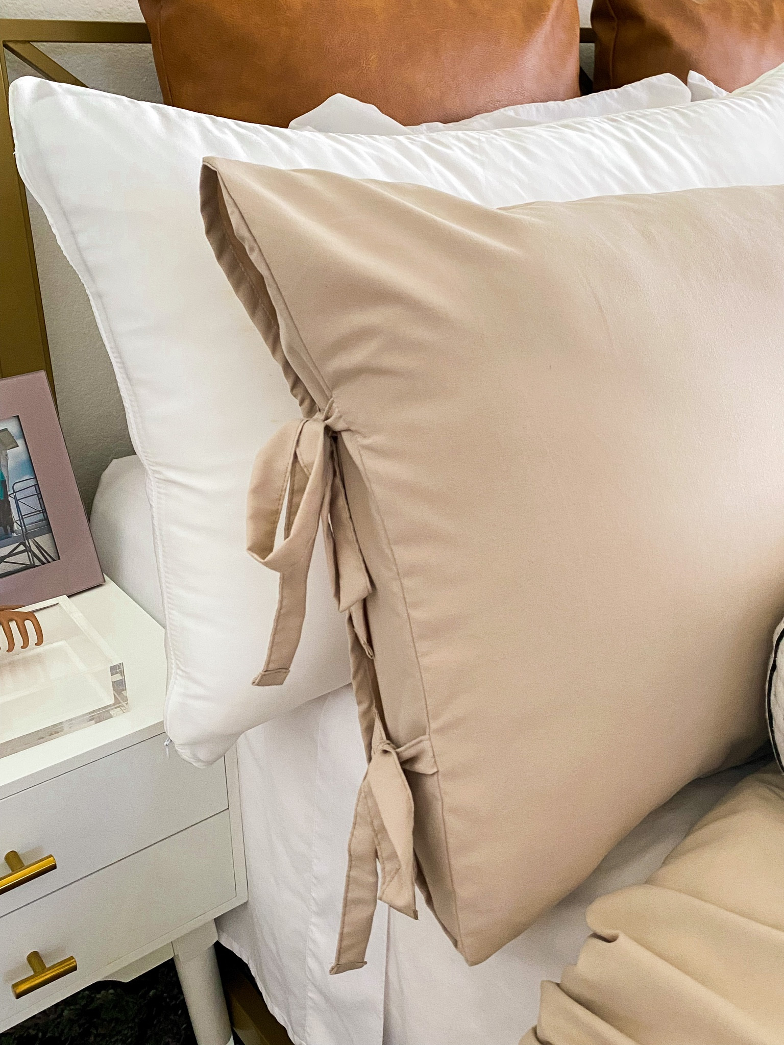 Early Access Prime Sale - our current Amazon bedding; This duvet cover is one of the best I’ve purchased so far. Highly recommend, comes in other colors. The faux silk pillow covers are super nice and feel so cool while sleeping. Queen size pillows are on super sale, very good quality. 

Price ranges: $24-$30 
#primeaccesssale #amazonfinds #bedding #fallhome #founditonamazon 

#LTKsalealert #LTKhome #LTKSeasonal