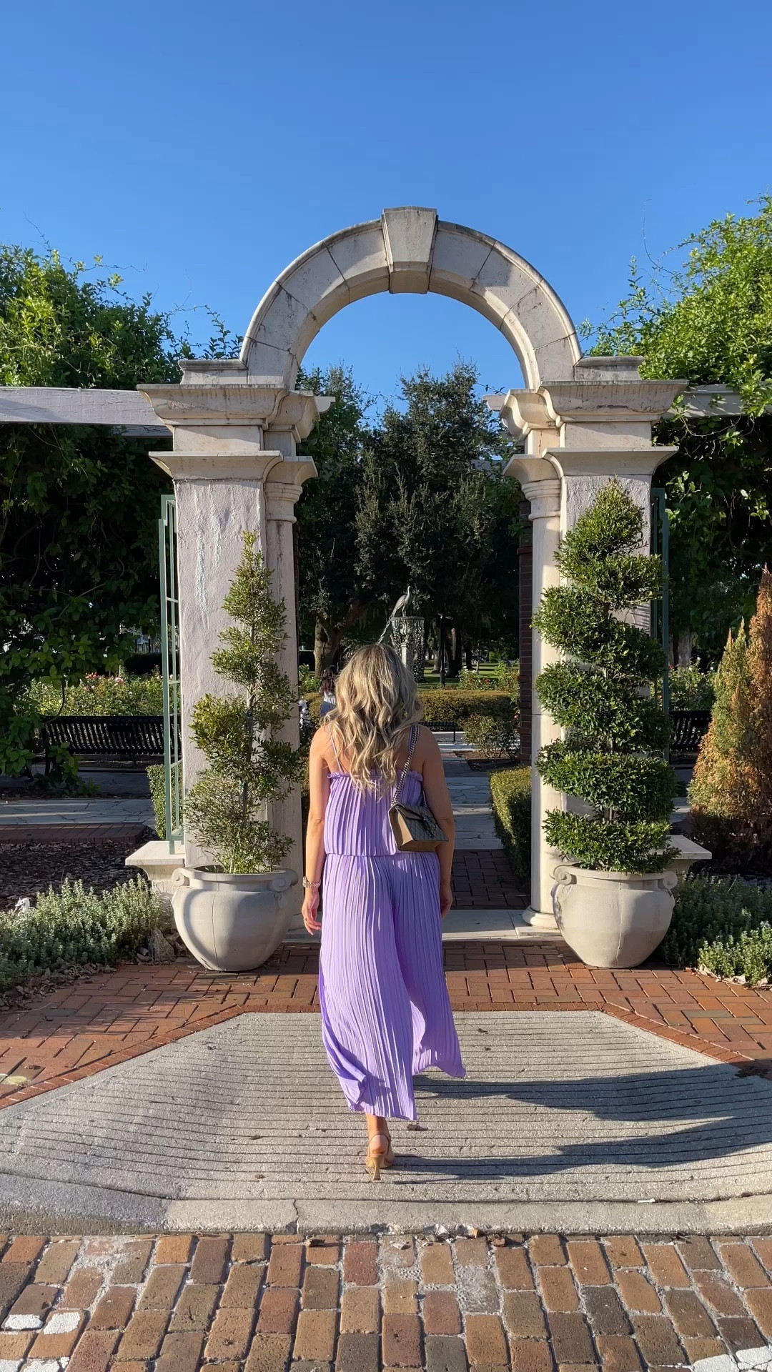 Gorgeous two piece set from @Boohoo
On sale 50% off



#boohoo #lavender #twopiece #gucci #marcfisher

#LTKsalealert #LTKU #LTKunder50