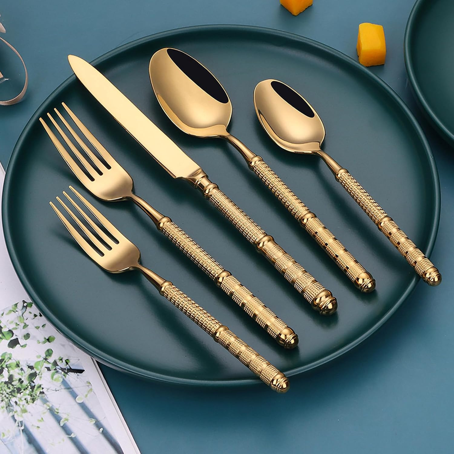 Gold 40 Piece Silverware Set Service for 8,Premium Stainless Steel Flatware Set Vintage Embossed Cutlery Utensil Set Home Kitchen Eating Tableware Set Include Fork Knife Spoon Set Dishwasher Safe | Amazon (US)