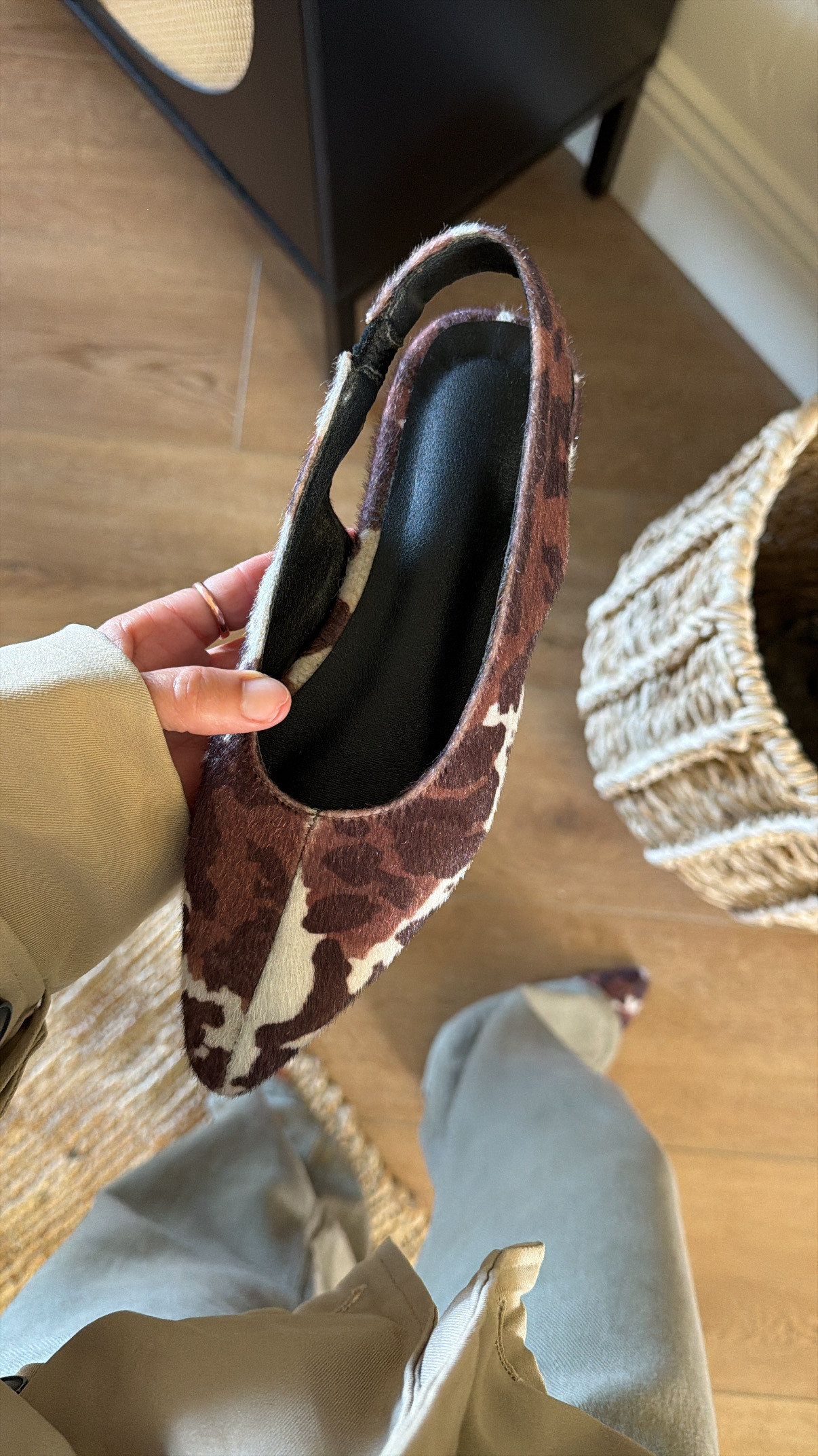 my favorite print flats

#LTKgrwm #LTKootd