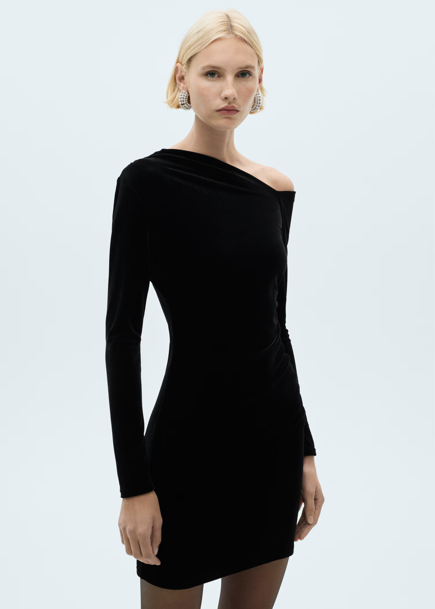 Asymmetric velvet dress | Mango (US/MX/AU)