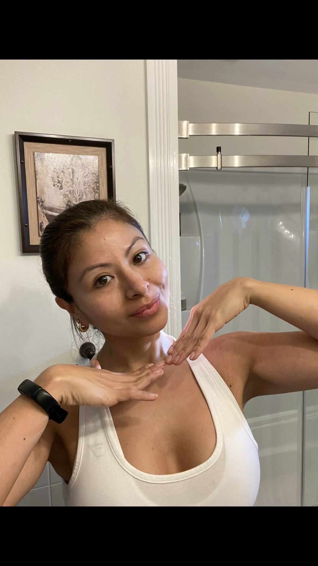 Skincare for Gym Lovers: How to Prevent Breakouts
	
Sweat + bacteria can lead to breakouts. Here’s how to keep your skin clear:

✅ Wash your face before & after workouts. (Use your favorite cleanser)
✅ Use a light moisturizer. (I’m using Caudalie Firming cashmere cream, and a light SPF to protect my skin)
✅ Don’t touch your face at the gym!
Share with a gym bestie who needs this! 💕
.
.
.
#skincare #caudalie #gymbeauty #skintips #gymlover #fitmami

#LTKWatchNow #LTKBeauty #LTKActive