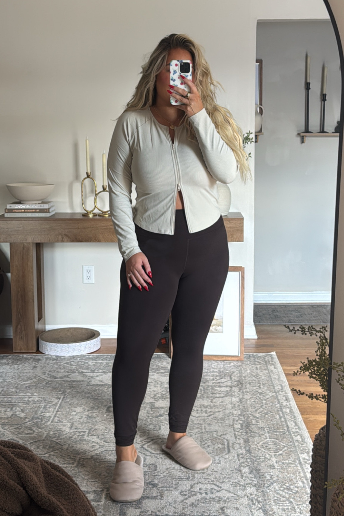 XL TOP
L LEGGING
M/L LEGGING

#aerie #athleisure #comfy 

#LTKSaleAlert #LTKFindsUnder50 #LTKMidsize