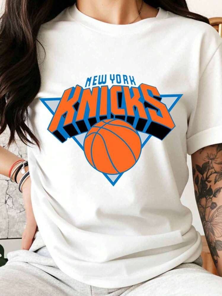 New York Knicks Basketball Logo T-Shirt Unisex Casual Wear For Men And Women Sports Fan Apparel Streetwear Style White Cotton Shirt With Iconic Orange Blue Design Perfect For Game Days And Everyday Wear | SHEIN