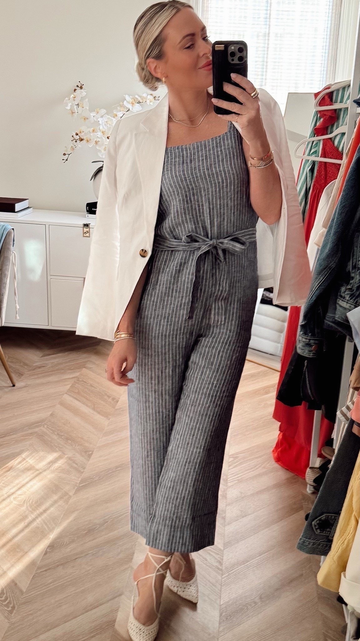 How adorable is this jumpsuit!? 😍 46% off under $60 and TONS of colors and prints! So classy would be perfect for work or even graduations! 🤍
TTS- such beautiful quality too! 

Spring style. Workwear. Jumpsuit.

#LTKSeasonal #LTKSaleAlert #LTKOver40