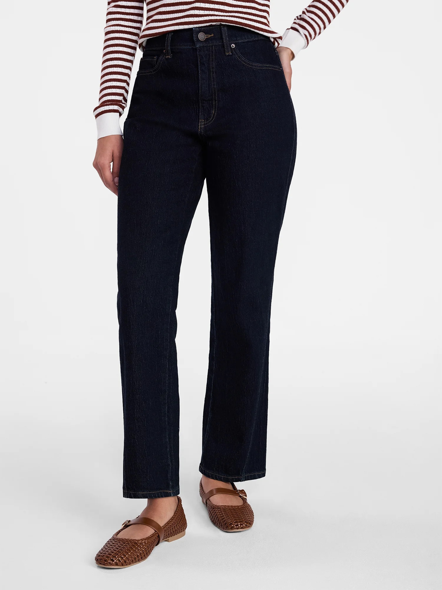 Time and Tru Women's High Rise Relaxed Straight Leg Jeans, 30" Inseam, Sizes 0-22 | Walmart (US)