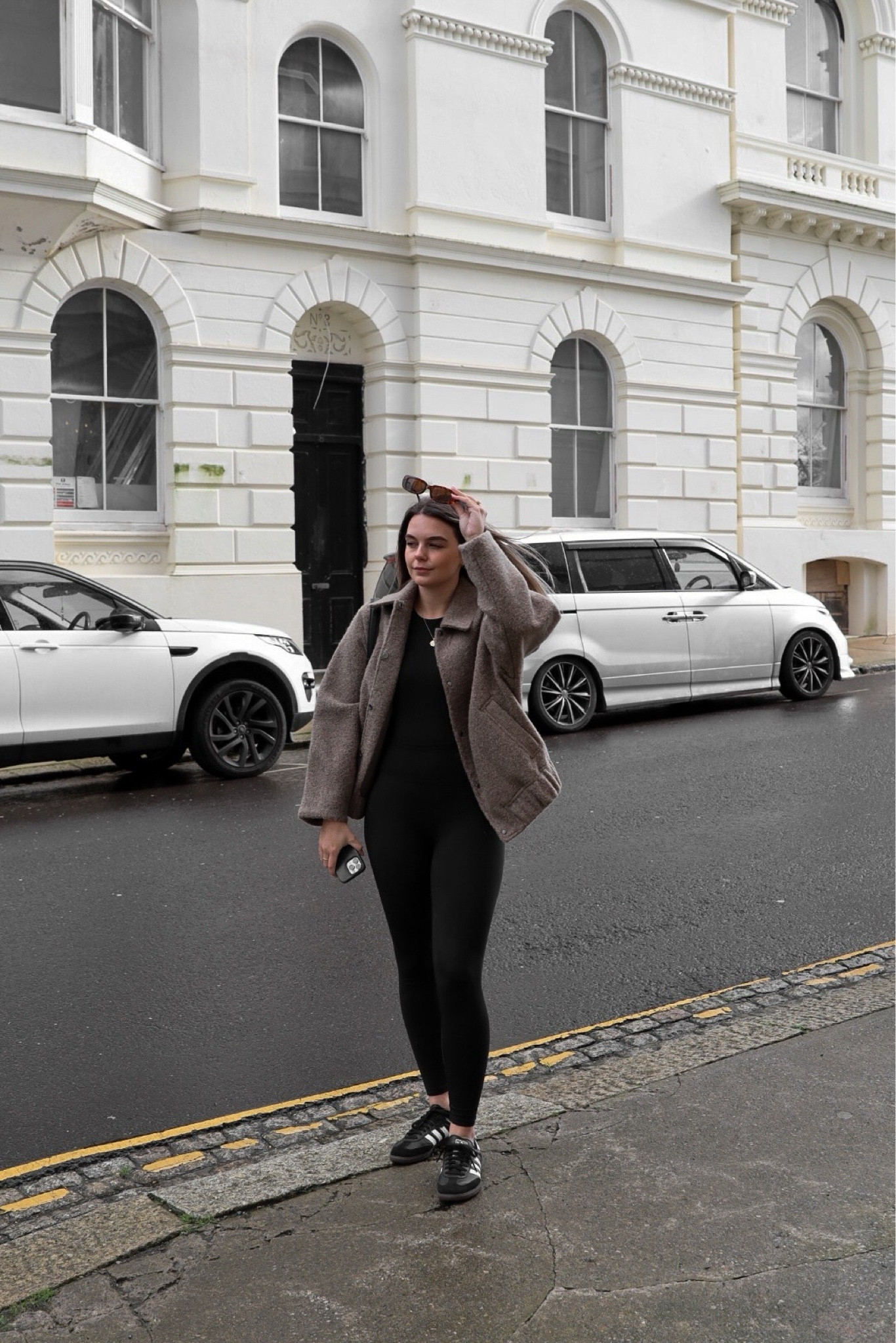 The chic errand running look 🤎 

#LTKfindsunder100 #LTKeurope #LTKstyletip