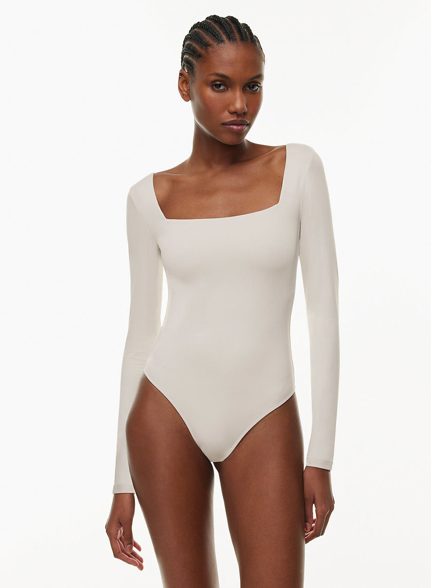 Contour Squareneck Longsleeve Bodysuit in Matte Pearl | Large | Aritzia