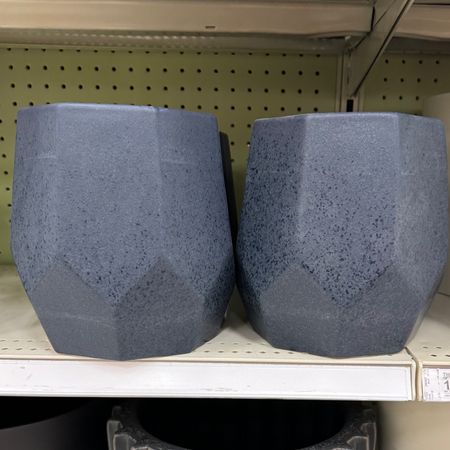 New geometric ceramic planters is this pretty navy blue!



#LTKhome #LTKfindsunder50 #LTKSeasonal