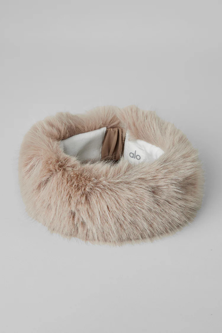 Opulent Faux Fur Wintersun Headband - Oat | Alo Yoga (US)