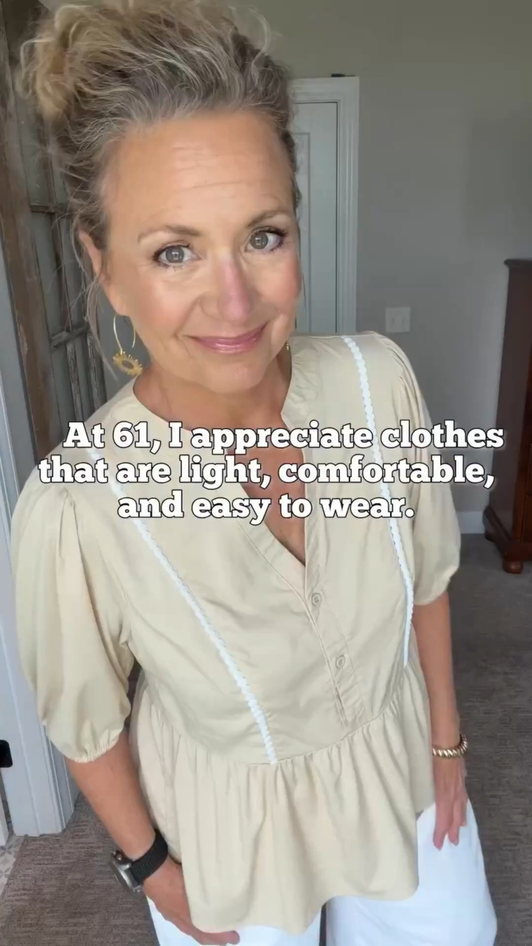 At 61, I’ve learned that the best pieces are the ones you reach for again and again. 🤍

This breezy blouse and these white pants are exactly that. They’re comfortable, versatile, and easy to mix and match all summer long.

The blouse is light and airy without being see-through, and these white pants have become one of my most-worn wardrobe staples this spring and summer. I wear them with so many different tops, and they’re also available in a capri version if that’s more your style.

For sizing: I’m wearing a medium in the blouse and a large in the pants.

#amazonfashion #neutralstyle #summerstyle #anrabess #womenover60 everydaystyle comfortablefashion capsulewardrobe amazonfinds

#LTKgrwm #LTKootd