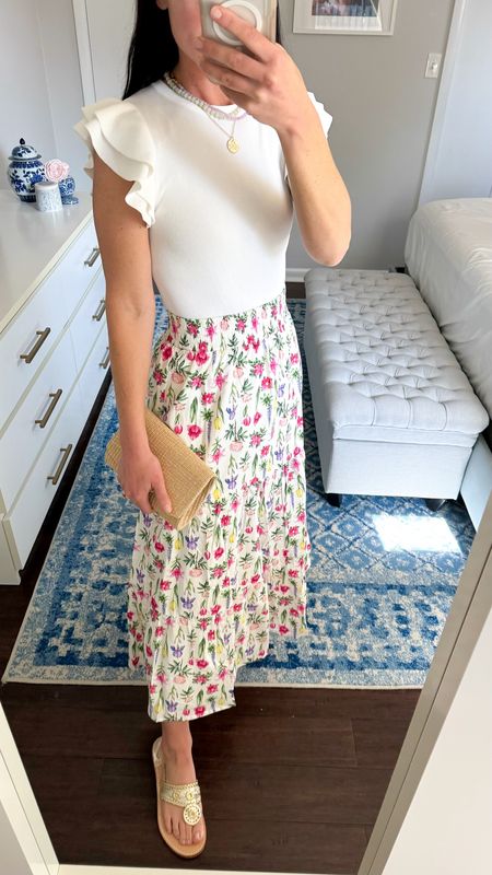 15% off bodysuit with MEGMASON15
20% off maxi skirt with YOUROCK

I’m not typically a maxi skirt girl, but I’ve been eyeing this one for a few weeks, so I finally caved! The print is so pretty and the high waist is very flattering👏 

Paired with my new favorite bodysuit. I love that the ruffle sleeves cover my upper arm. Very flattering and comfy! 

Sizing:
Both pieces fit TTS. Wearing a S in bodysuit and XS in maxi skirt 

Classic style, preppy style, sale alert, discount code, Tuckernuck, Tnuck, avara, lisi lerch, summer outfit, summer dress 

#LTKSaleAlert #LTKFindsUnder100 #LTKFindsUnder50