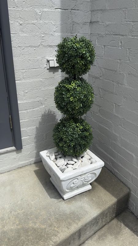 Topiary from Walmart with white beach rocks from Lowe’s. 

#homedecor
#poarchdecor

#LTKhome
