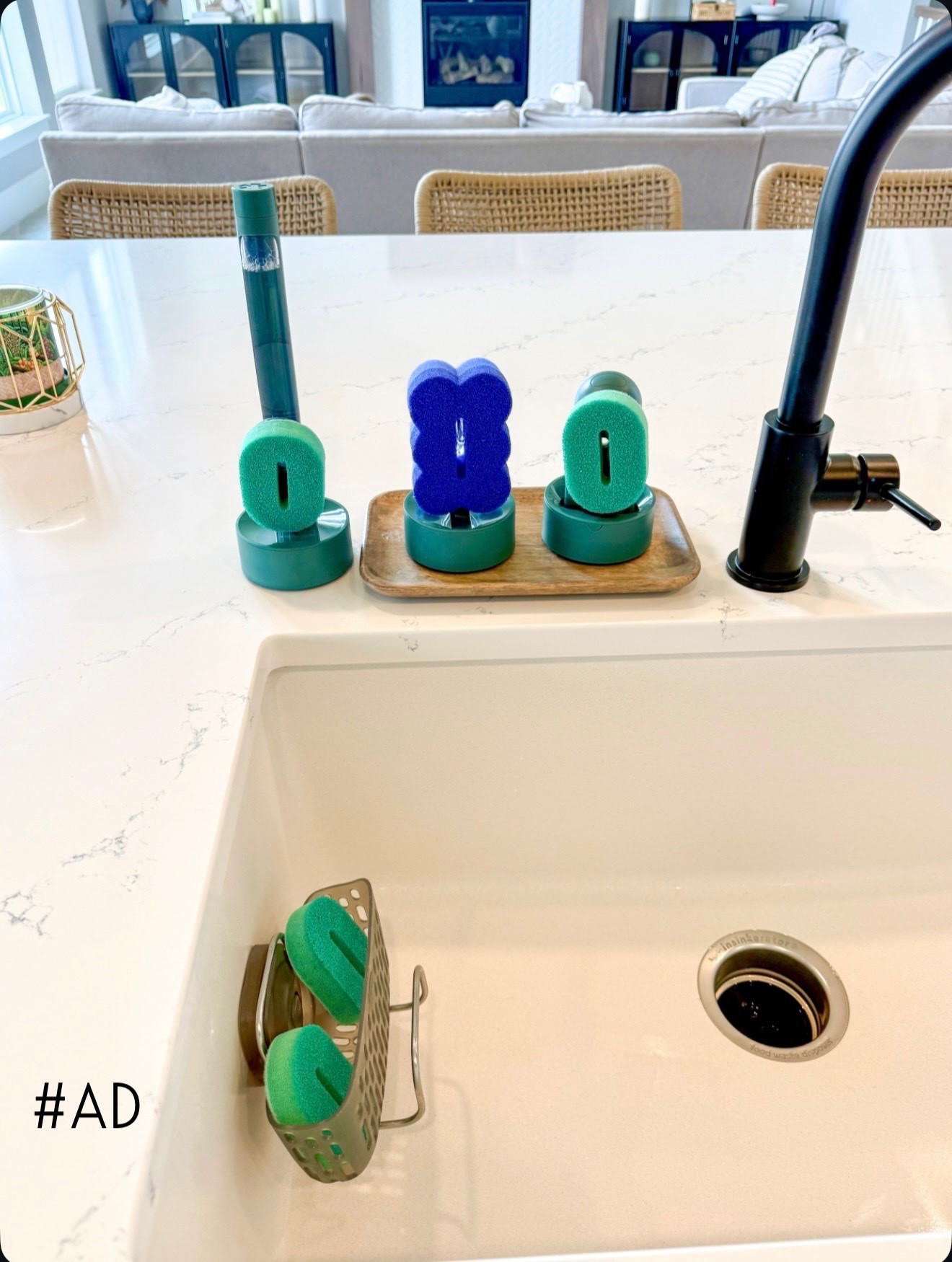 #AD A little color can make even the everyday tasks more fun. ✨ Loving the NEW BRITE by Scotch-Brite® cleaning tools—they're bright, functional, and actually look cute sitting on my kitchen counter. The handy drain & dry stands help keep everything neat, and they're dishwasher safe for easy cleanup. 💛 Find them at @target!
@scotchbrite @target
#TargetPartner #Target #ScotchBrite #BRITEbyScotchBrite #TargetFinds #LTKHome #LTKFamily #KitchenFavorites #HomeOrganization #CleaningMotivation #CleaningTools

#LTKHome