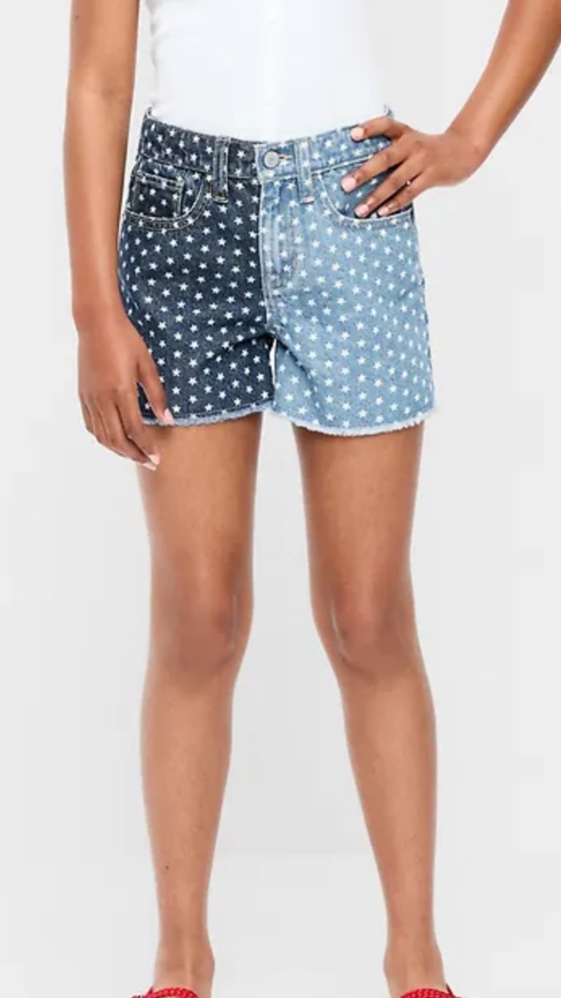 How stinking Cute are these girls Jean shorts from Old Navy?!! 

Old Navy // Girls Old Navy shorts// Star Shorts// Tween girl Clothes // Tween Fashion