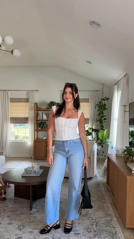 Spring dinner outfit 
wearing 26 jeans, 4 top, shoes 7 tts 
Princess Polly code: 20KRISTINE 
exact top is currently sold out - a few similar options linked! 

#LTKVideo #LTKSeasonal