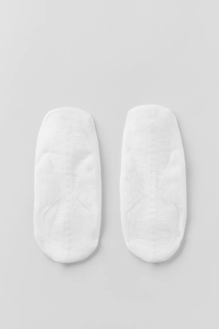 Women's Pivot Barre Sock - White | Alo Yoga (US)
