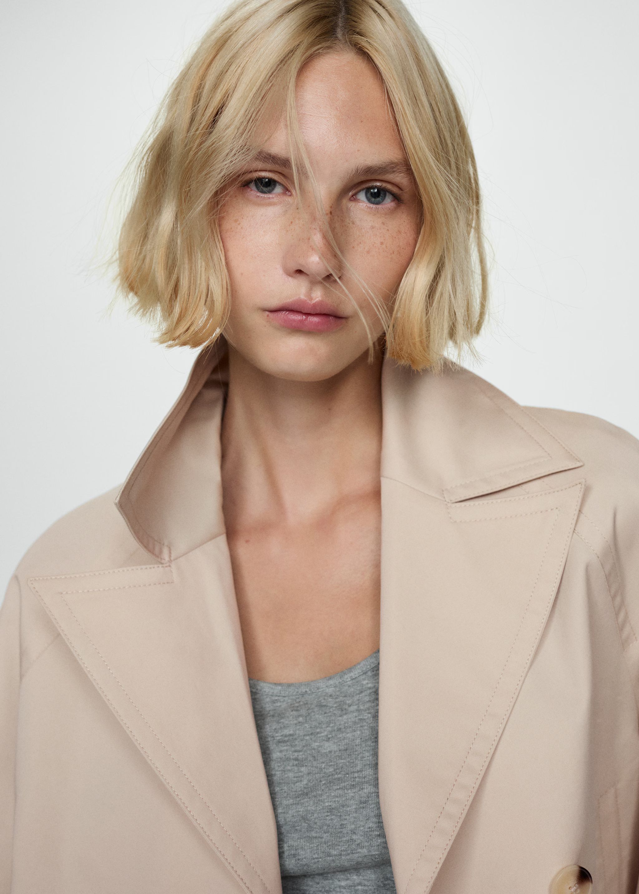 Cropped trench coat with lapels | MANGO (US)