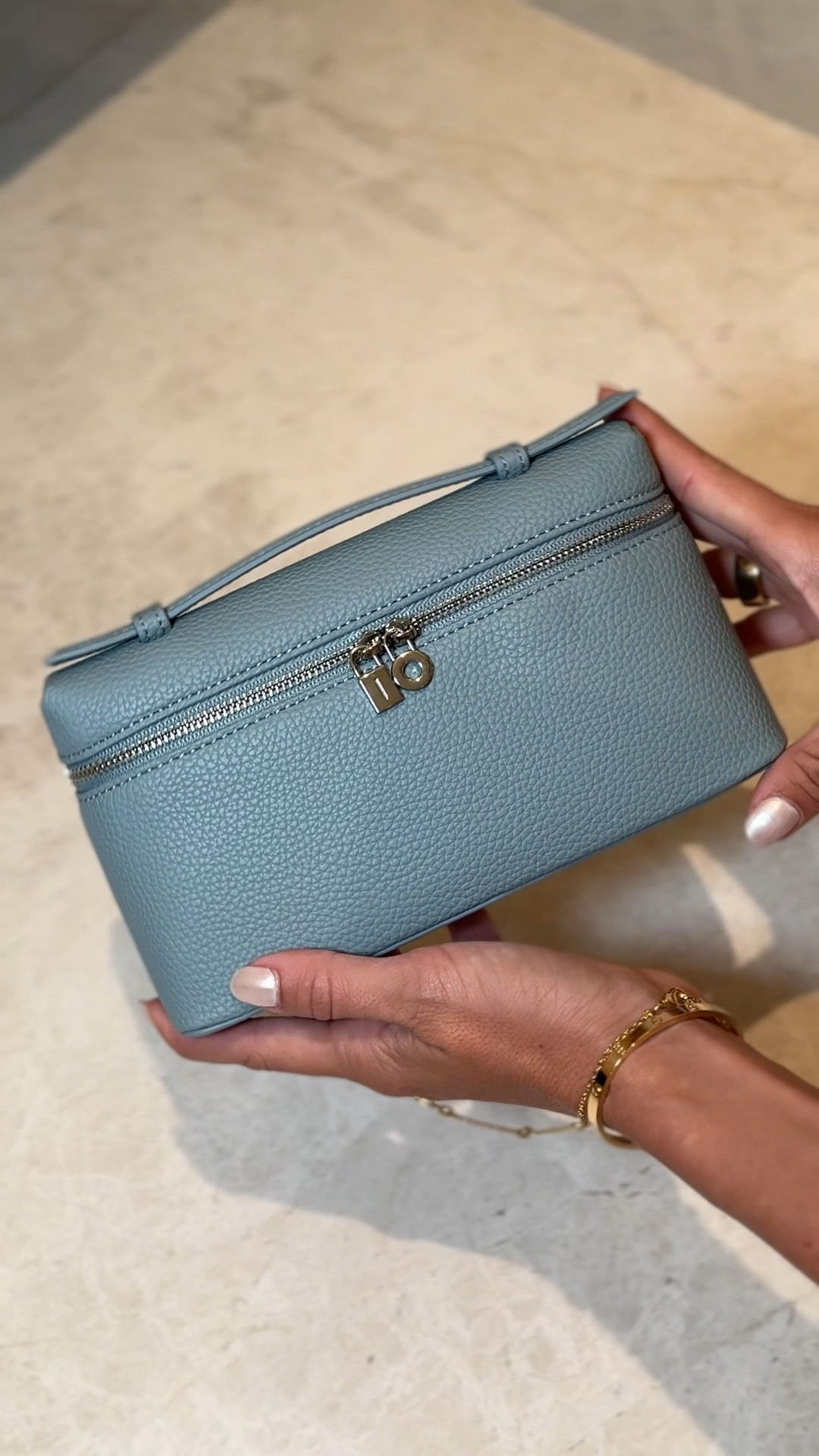 Elegant & affordable purse for everyday. Love this color for summer! 

#LTKFindsUnder50 #LTKStyleTip #LTKItBag